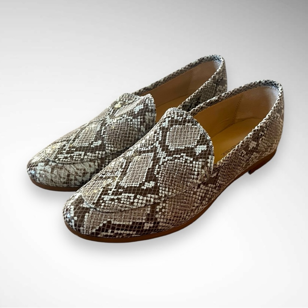 BANANA REPUBLIC Women's Gray‎ and White Vegan Snakeskin Loafers Size 9 | EUC